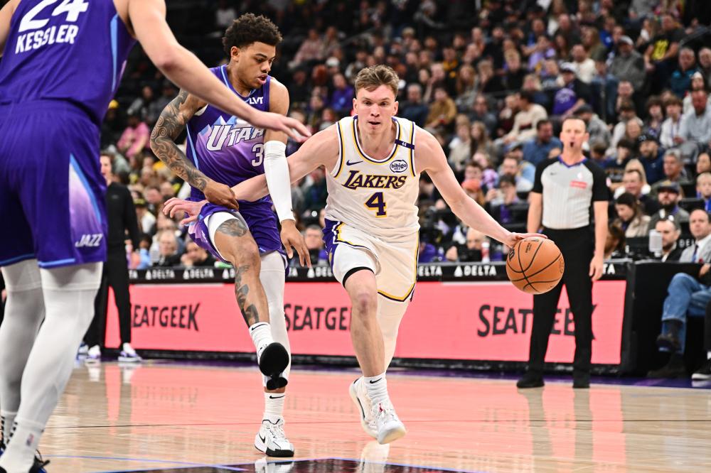 仅令球迷捶 仅令球迷捶