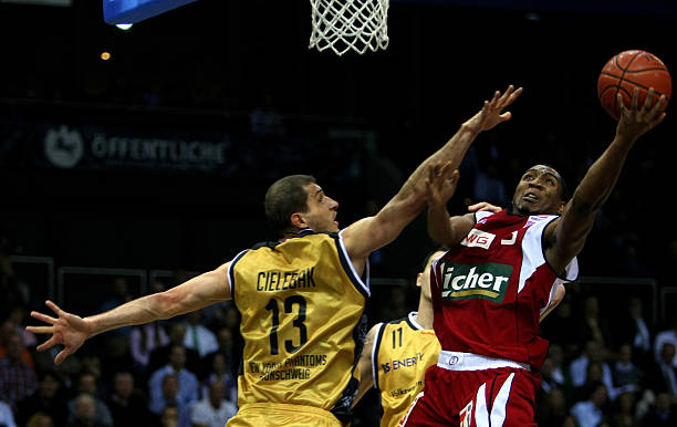 的报道中提 的报道中提