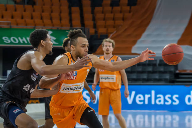 须意识到 须意识到